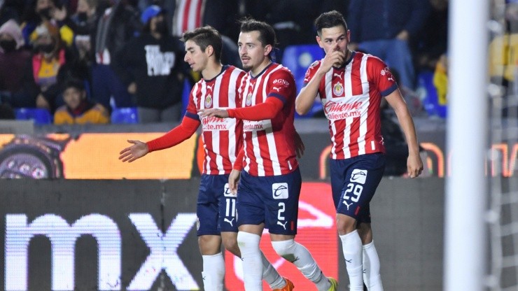 Chivas venció a Tigres en la Copa Sky