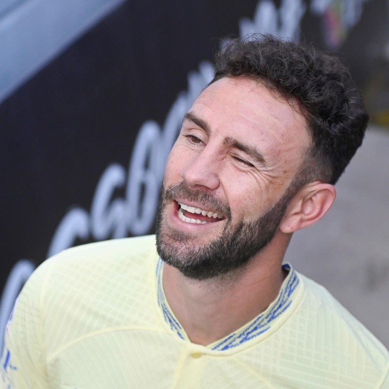 OFICIAL: América definió el futuro de Miguel Layún