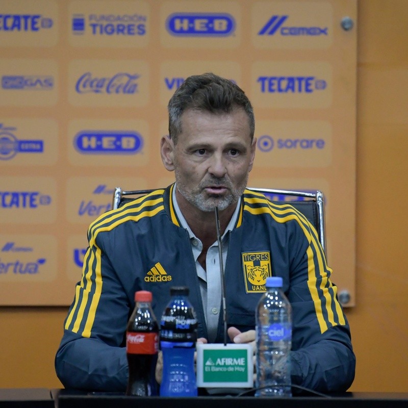 Cocca responde a los abucheos de la afición por los malos resultados de Tigres