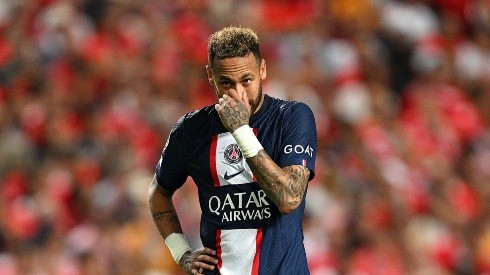Neymar vio la roja en su regreso a PSG.