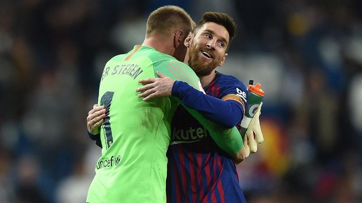 Ter Stegen y Messi en celebración con Barcelona.