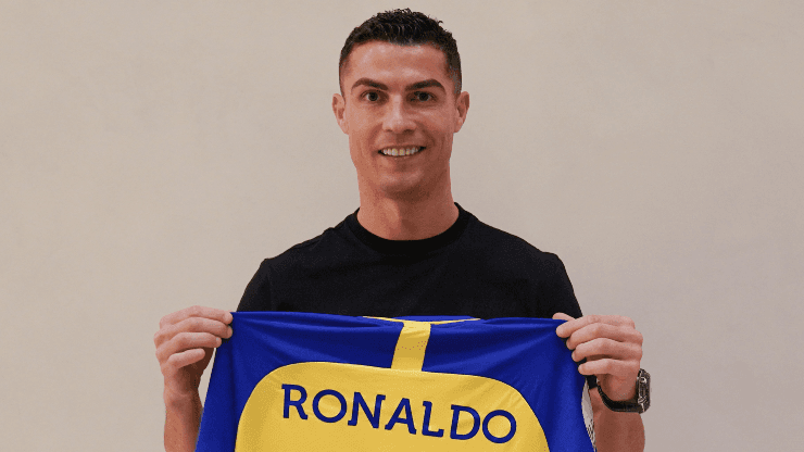 ¿Cuál es el salario de Cristiano Ronaldo en Al Nassr y cuándo hará su debut?