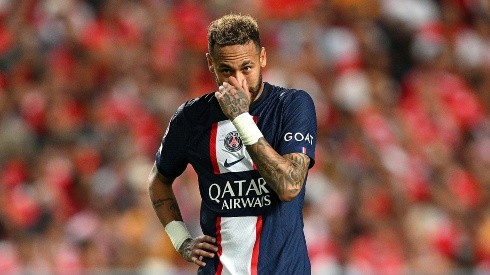 Neymar en partido con PSG.