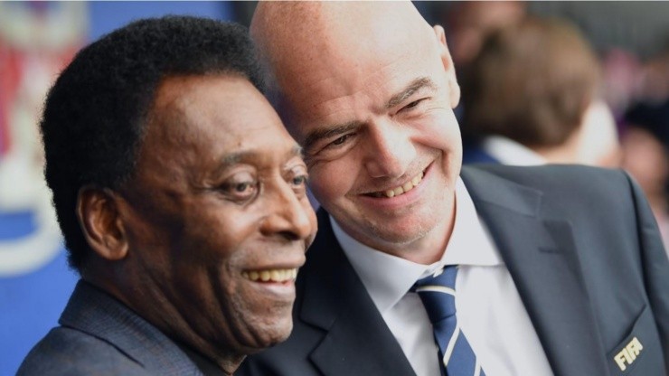 Gianni Infantino propuso que todos los países tengan un estadio con el nombre de Pelé.