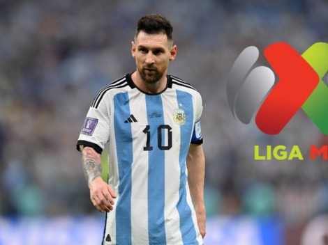 Messi posó con la camiseta de una de las figuras de la Liga MX