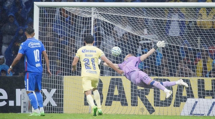 0-7 ante América, el último partido de Jurado con Cruz Azul. (Imago 7)