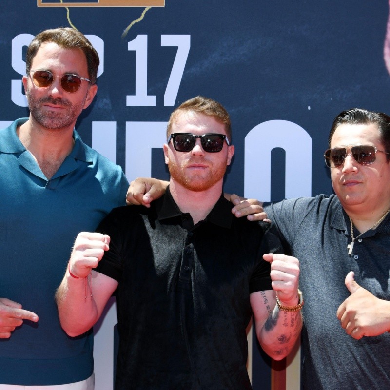 Eddie Hearn reveló qué habló con Eddy Reynoso sobre el futuro de Canelo