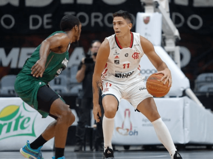 AO VIVO: saiba como assistir Flamengo x Pato Basquete, pelo NBB - Coluna do  Fla