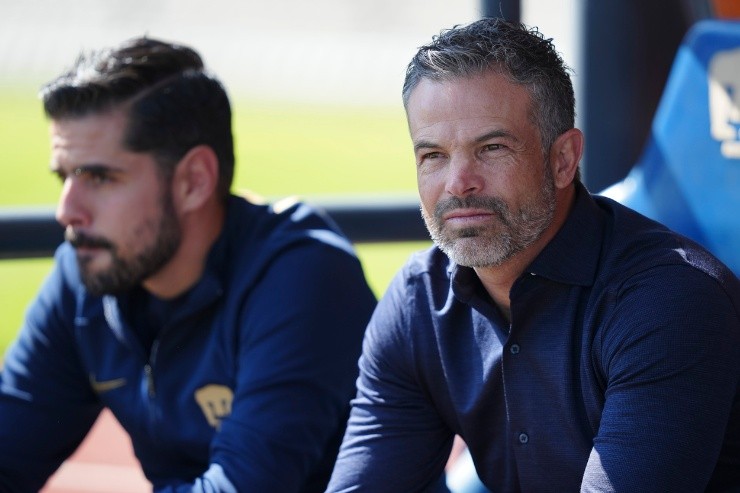 Ciudad de Mexico, 8 de enero de 2023. Rafael Puente del Río, Director Tecnico, durante el partido de la jornada 1 del torneo Clausura 2023 de la Liga BBVA MX, entre los Pumas de la UNAM y los Bravos de FC Juárez, celebrado en el estadio Olímpico Universitario. Foto: Imago7/ Rafael Vadillo
