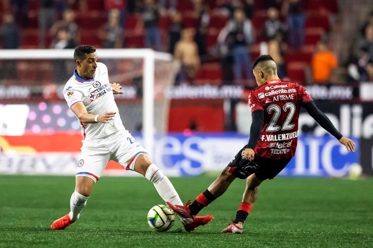 Valenzuela fue un dolor de cabeza para la defensa de Cruz Azul (Imago7)