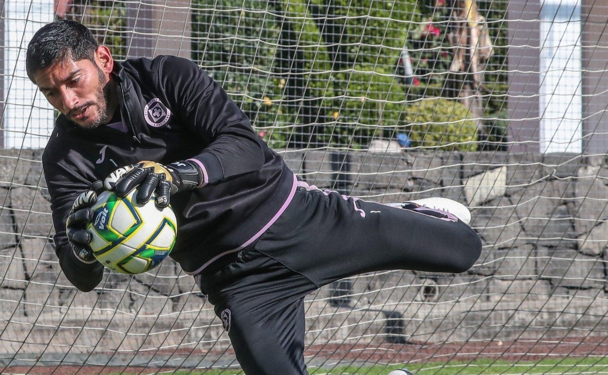 Las noticias de Cruz Azul hoy Reina el silencio por el "Cata"