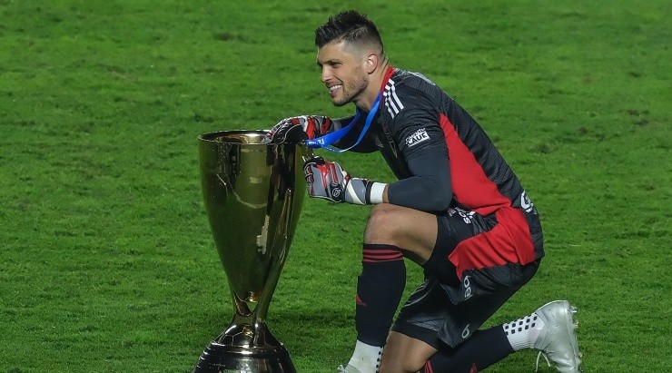 Foto: Marcello Zambrana/AGIF - Foram 174 partidas com a camisa do SPFC.