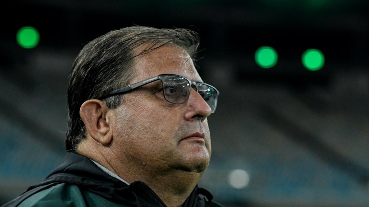 Thiago Ribeiro/AGIF - Guto Ferreira será técnico do Goiás em 2023