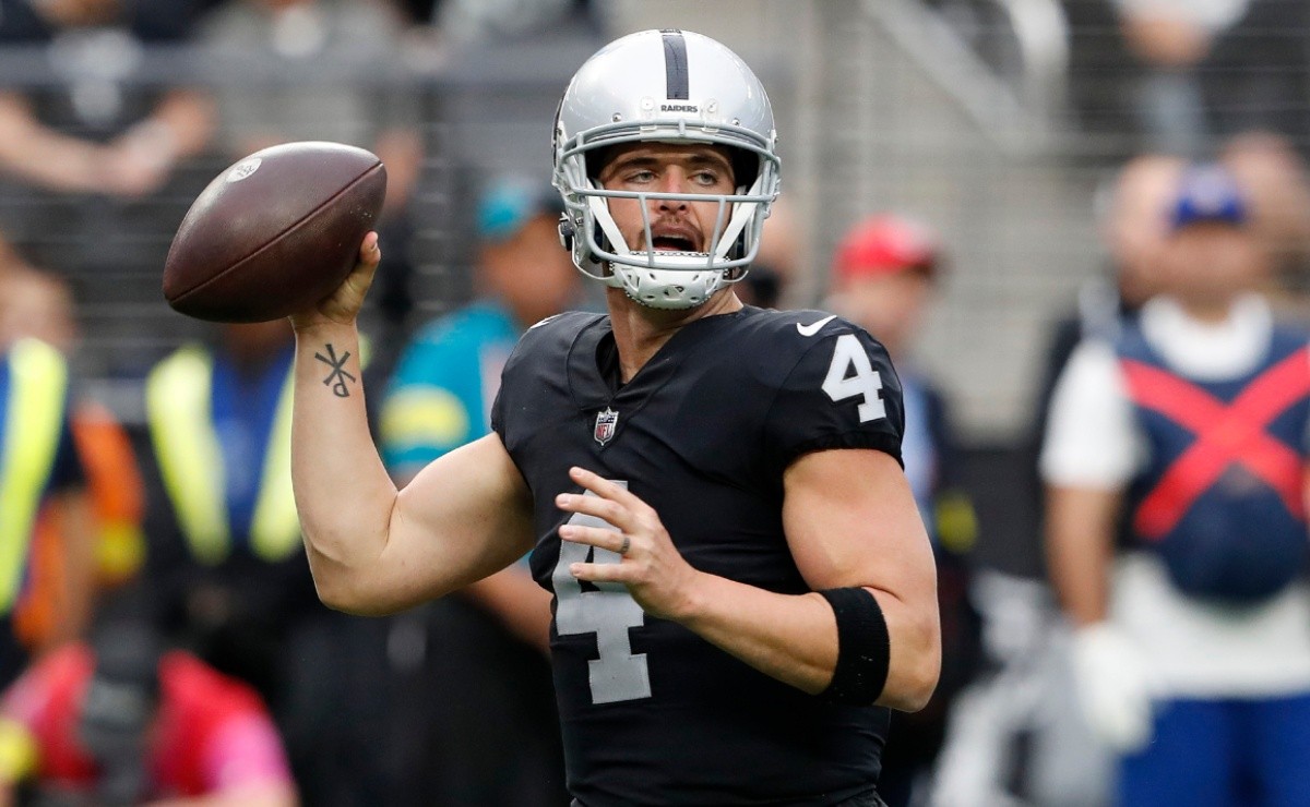 Derek Carr announces final decision about his future with the Raiders