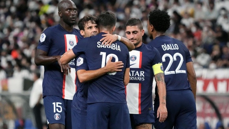 Jugadores de PSG en festejo.