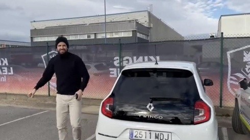 [Video] - Gerard Piqué llega a la Kings League ¡En un Twingo!