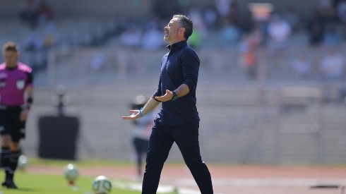 Rafael Puente durante el partido ante Bravos.