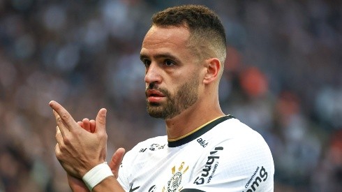 Foto: Marcello Zambrana/AGIF - Renato pode ganhar um novo parceiro ou concorrente no meio-campo do Corinthians.