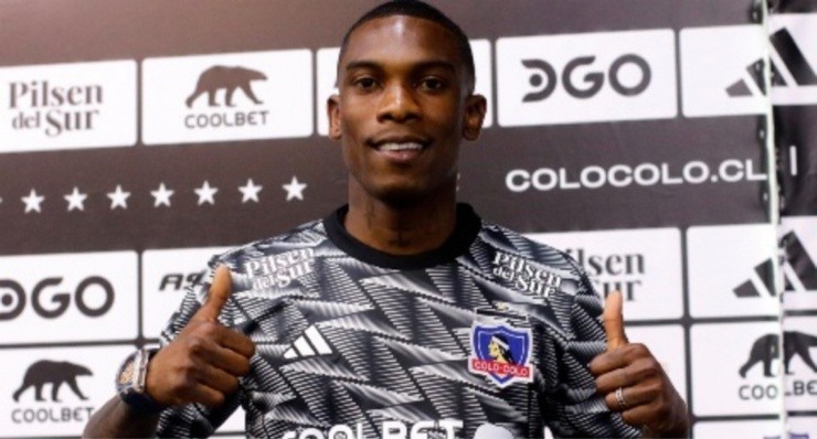 Castillo fue presentado en Colo Colo | Foto: Archivo 