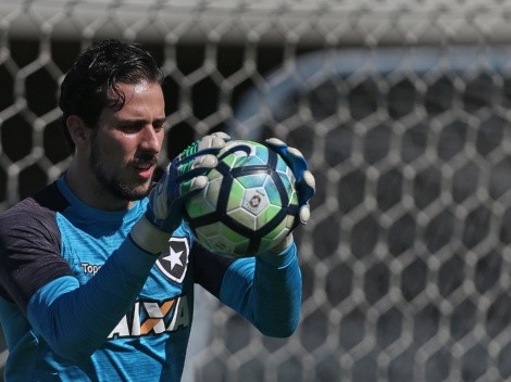 Ex-Botafogo, Helton Leite 'nega' Vasco e vai jogar com bi da Libertadores