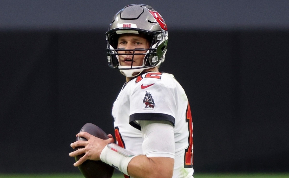 Buccaneers Next Quarterback 2023: Who Will Replace Tom Brady? Backup QB –  StyleCaster