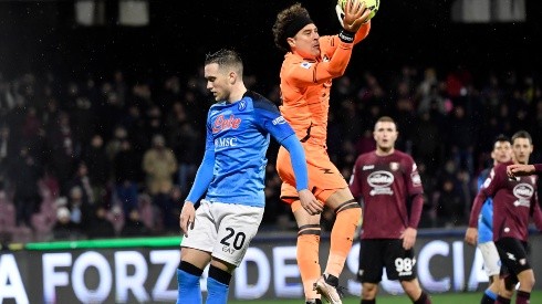 Piotr Zielinski of SSC Napoli and Guillermo Ochoa of SSC Napoli during the Serie A football match between US Salernitana