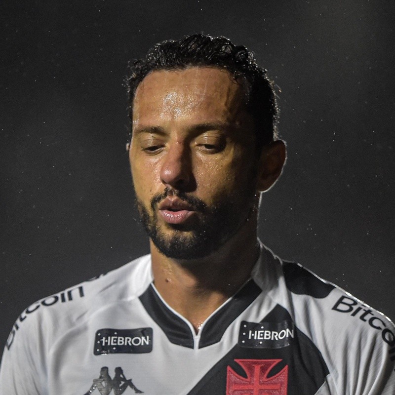 “Concorrente para Nenê”; Vasco decide pagar meio milhão para assinar com camisa 10