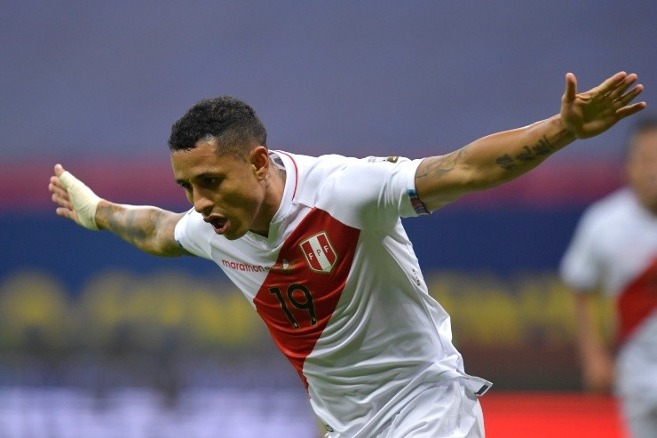 Yoshimar Yotún Universidad Católica Yoshimar Yotún Universidad Católica