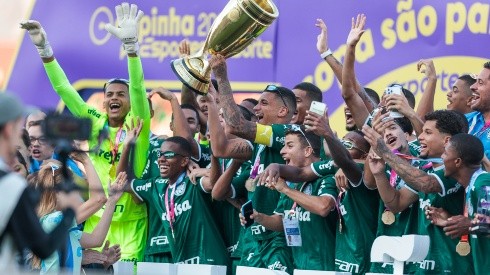 Foto: Marcello Zambrana/AGIF - Palmeiras foi campeão da Copinha em 2023