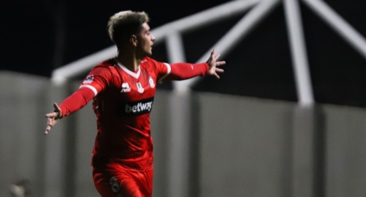 Williams Alarcón Universidad Católica