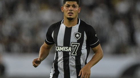 Thiago Ribeiro/AGIF - Erison tem reviravolta em negociação e informação chega ao Botafogo