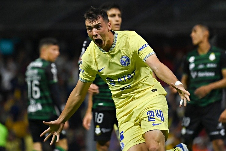 América rechazó la primera oferta del Standard Lieja por Viñas (Imago7)