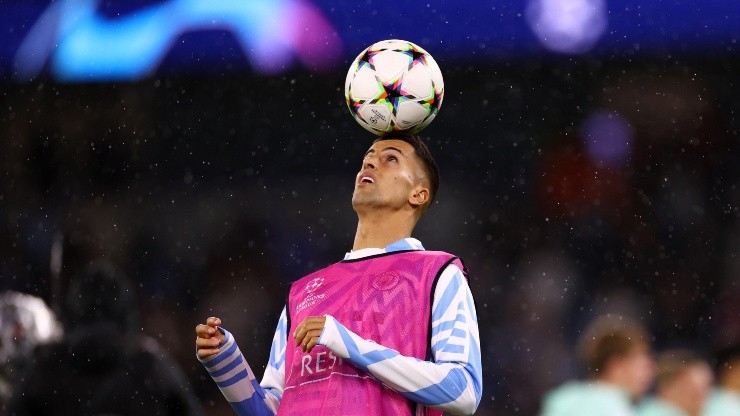 João Cancelo como jugador de Manchester City.