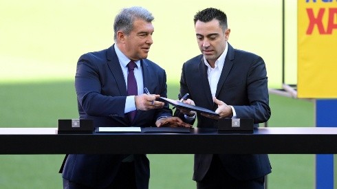 Xavi Hernández presiona a Joan Laporta para que llegue al FC Barcelona un refuerzo para el resto de la temporada.