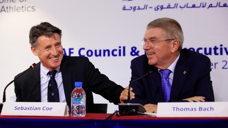 Sebastian Coe y Thomas Bach, juntos durante una conferencia