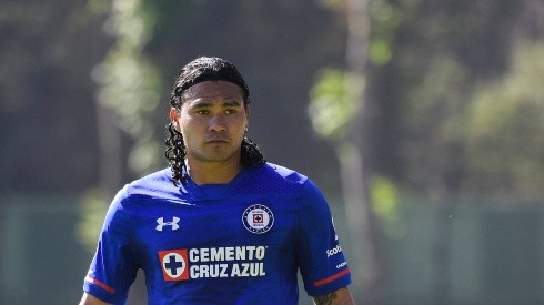 Gullit Peña con Cruz Azul