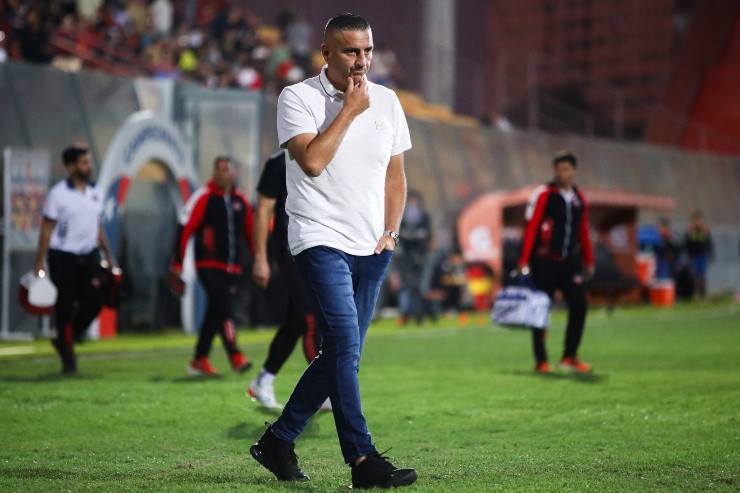 García aclara que nunca pidió aplazar el duelo ante Colo Colo | Foto: Agencia Uno 