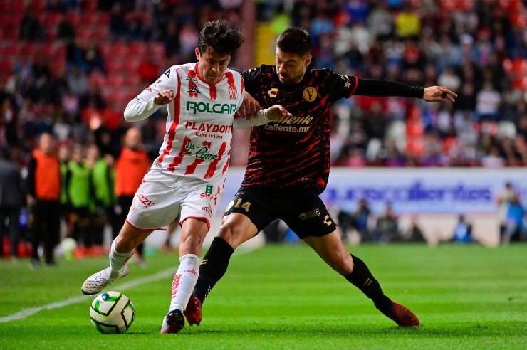 Lértora se fue expulsado por doble amonestación (Imago7)