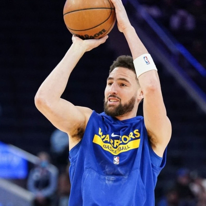 Klay Thompson's February: 3-Pointers Galore