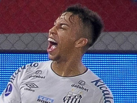 Samuel Venâncio traz quentinha sobre Kaio Jorge e enlouquece torcida do Cruzeiro