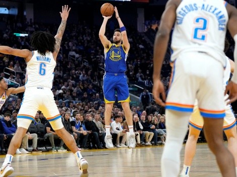 Klay Thompson alcanza récords de triples de Curry en Warriors