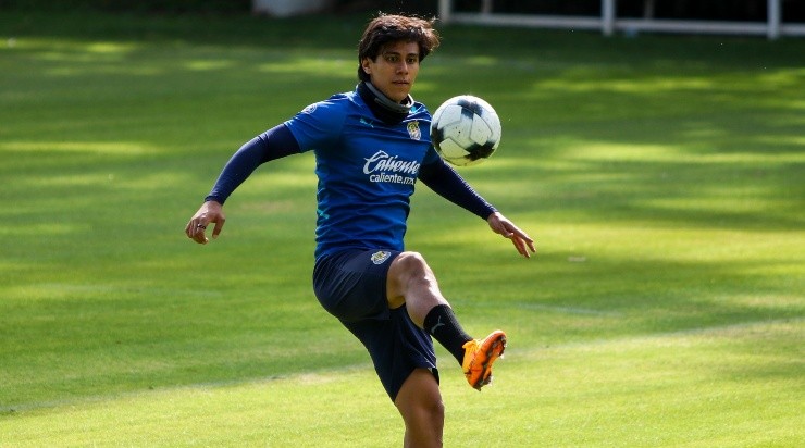 Macías con el balón. (Imago 7)