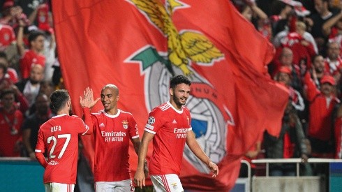 Benfica en festejo de gol.