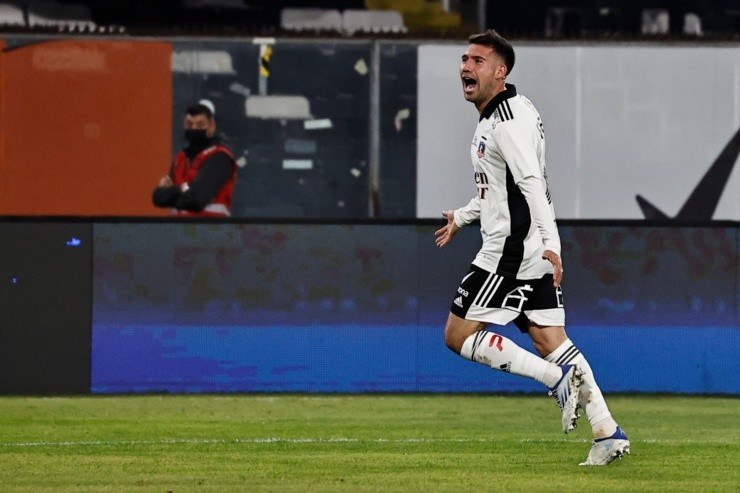 Fuentes podría mostrar una nueva faceta en Colo Colo | Foto: Agencia Uno 