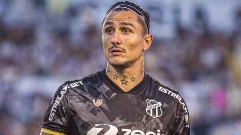 Lucas Emanuel/AGIF - Vina é o novo reforço do Grêmio