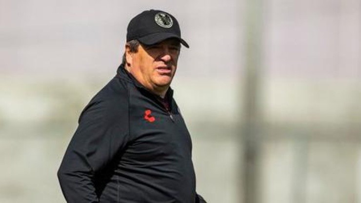 Miguel Herrera en el arranque de su nueva etapa con Xolos.