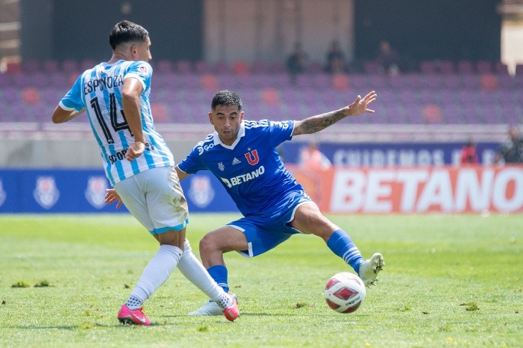 Andía volvió a la titularidad en la U | Foto: Agencia Uno 