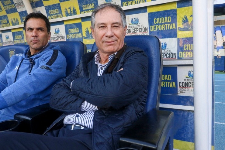 Ariel Holan Universidad Católica