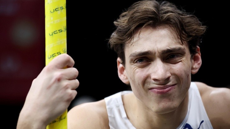 Duplantis quiere superar los 6,21 metros