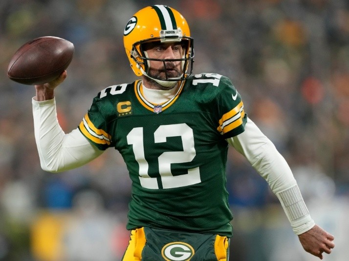 Ian Rapoport Takes Clear Shot At Adam Schefter Over Aaron Rodgers